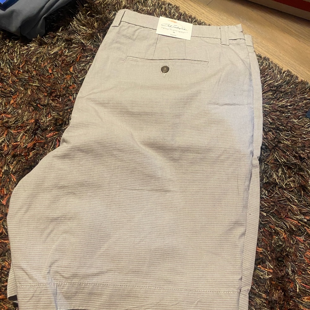 New men’s golf shorts